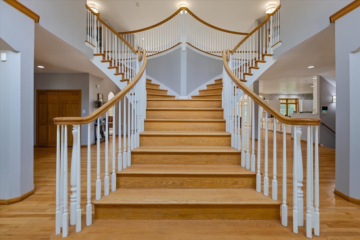 872 Rosedale Terrace Crete, IL 60417 - Photo 30 of 54 a view of entryway