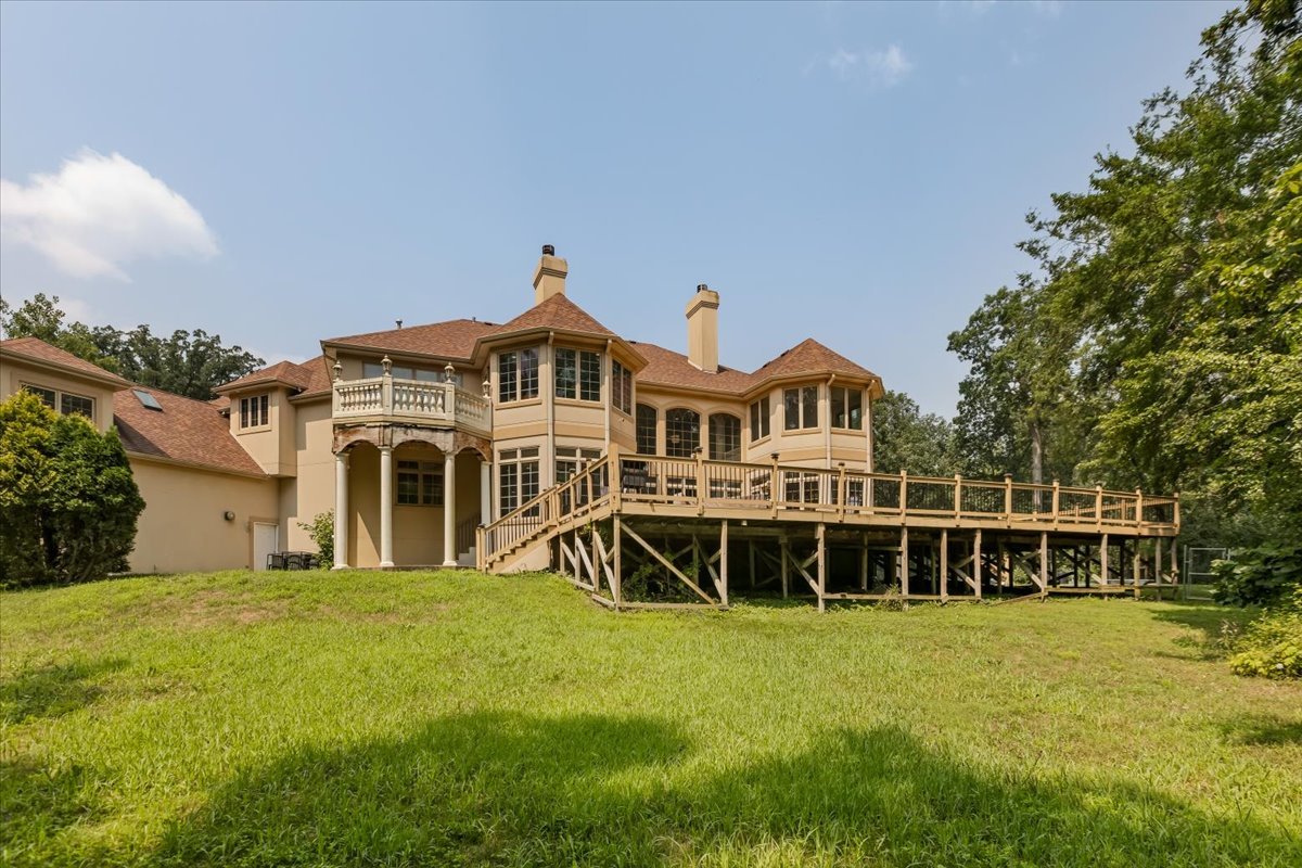 872 Rosedale Terrace Crete, IL 60417 - Photo 4 of 54 a front view of a house with a yard table and chairs