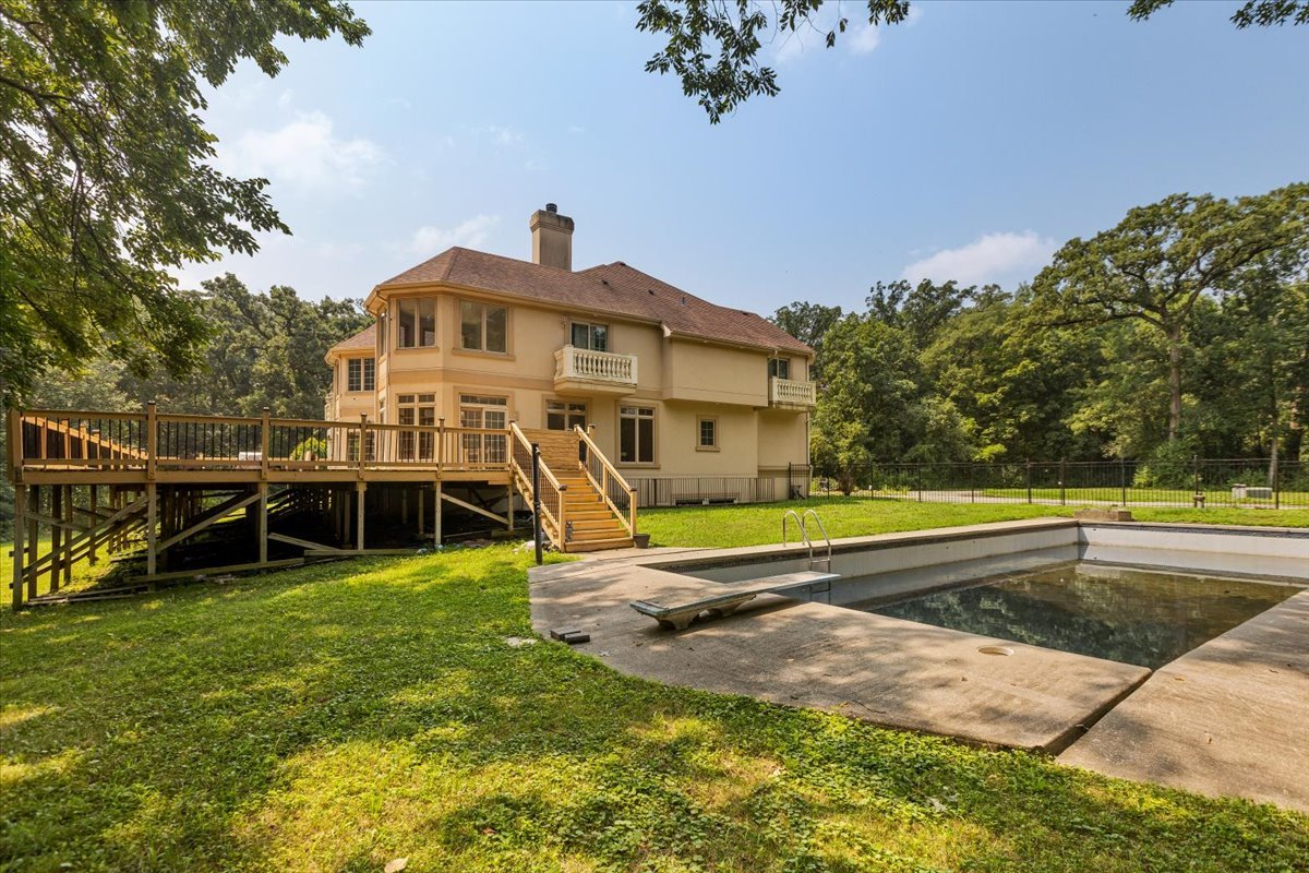 872 Rosedale Terrace Crete, IL 60417 - Photo 5 of 54 a view of a house with swimming pool and yard