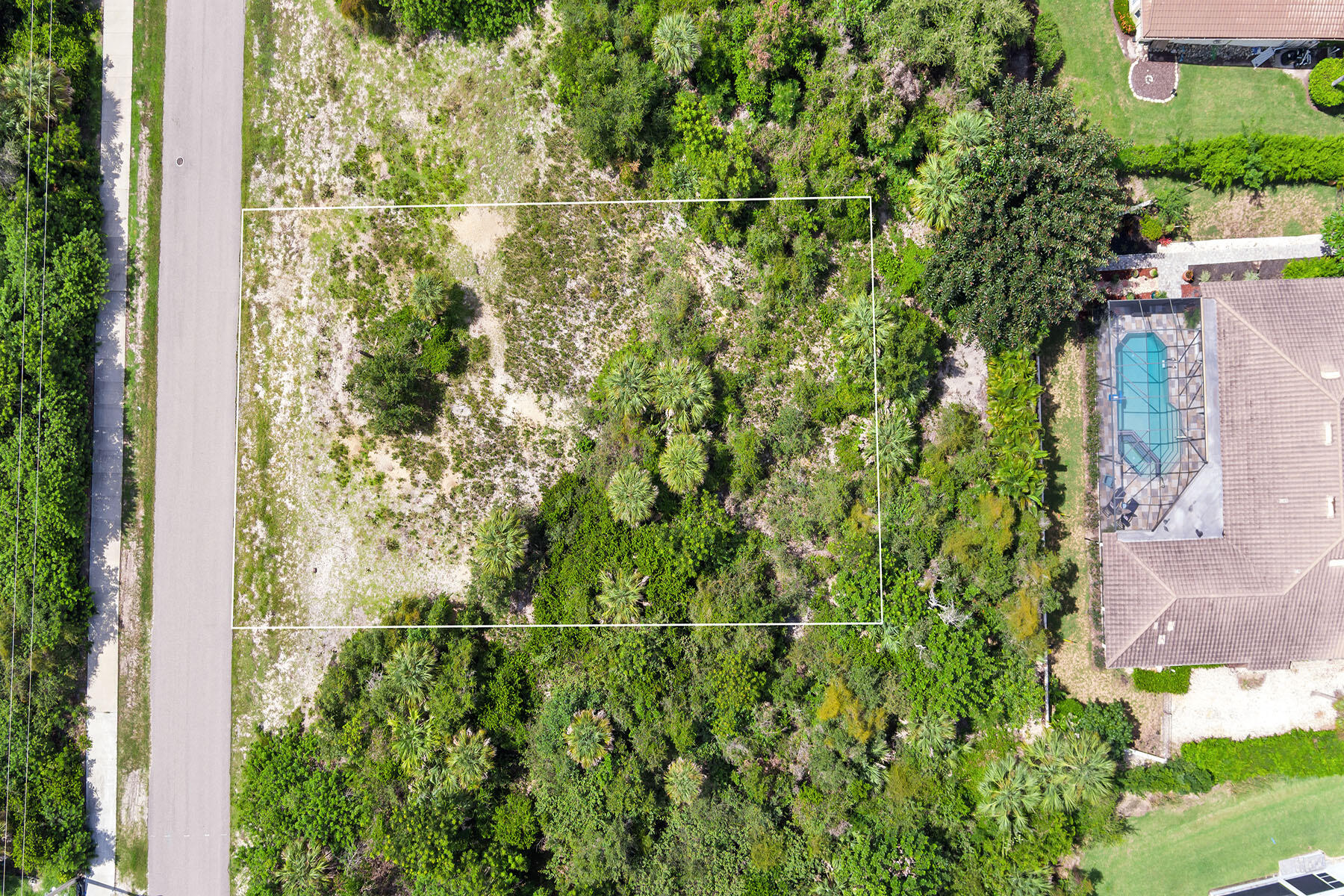 680 Inlet Drive Marco Island, FL 34145 - Photo 3 of 10 225071192aa