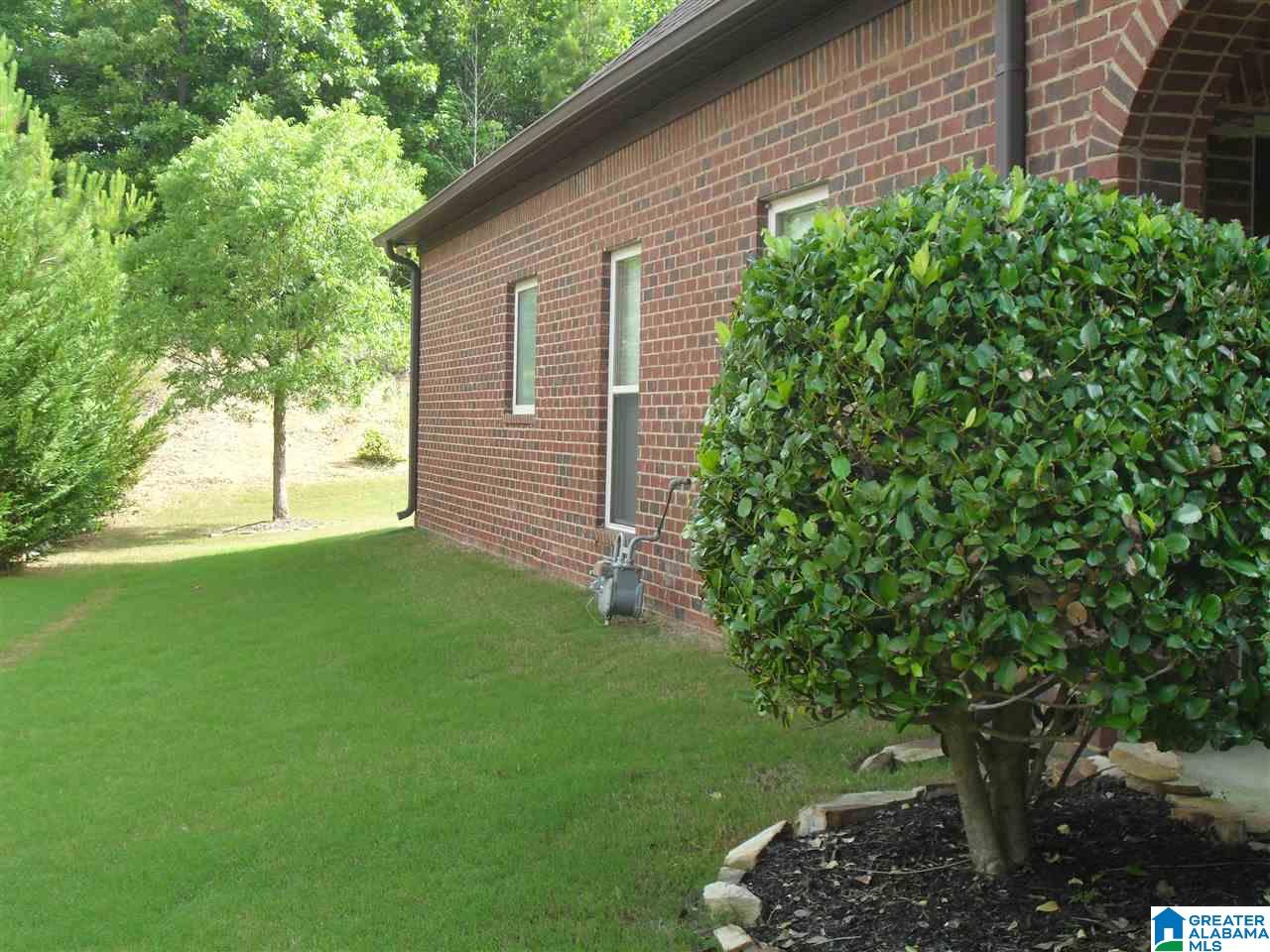 404 Ballantrae Road Pelham, AL 35124 - Photo 5 of 50