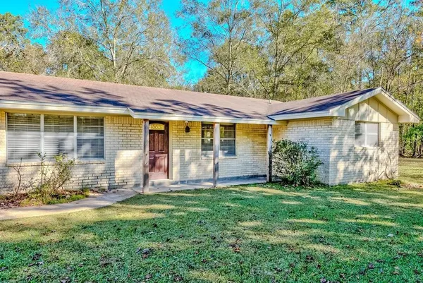 $299,000 | 260 Lawrence Lane, Vidor, TX 77662