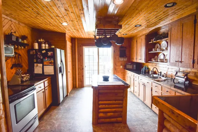 $217,000 | 30507 150th Street Northwest, Warren, MN 56762