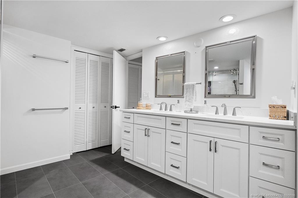 1357 Northeast Ocean Boulevard, Unit 103 Stuart, FL 34996 - Photo 17 of 33