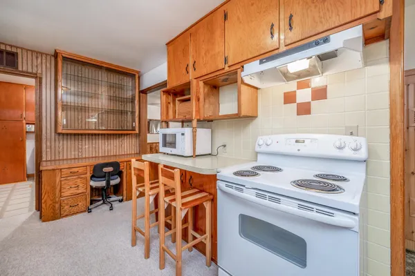 $138,000 | 1021 North Kokomo Avenue, Derby, KS 67037