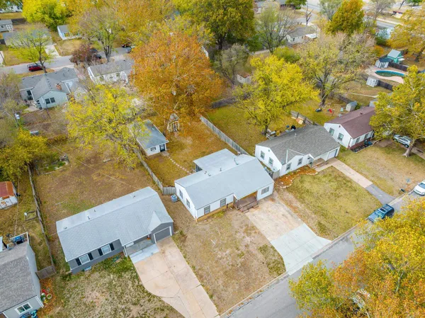 $138,000 | 1021 North Kokomo Avenue, Derby, KS 67037