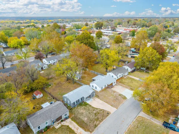 $138,000 | 1021 North Kokomo Avenue, Derby, KS 67037