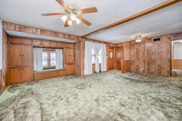 $138,000 | 1021 North Kokomo Avenue, Derby, KS 67037