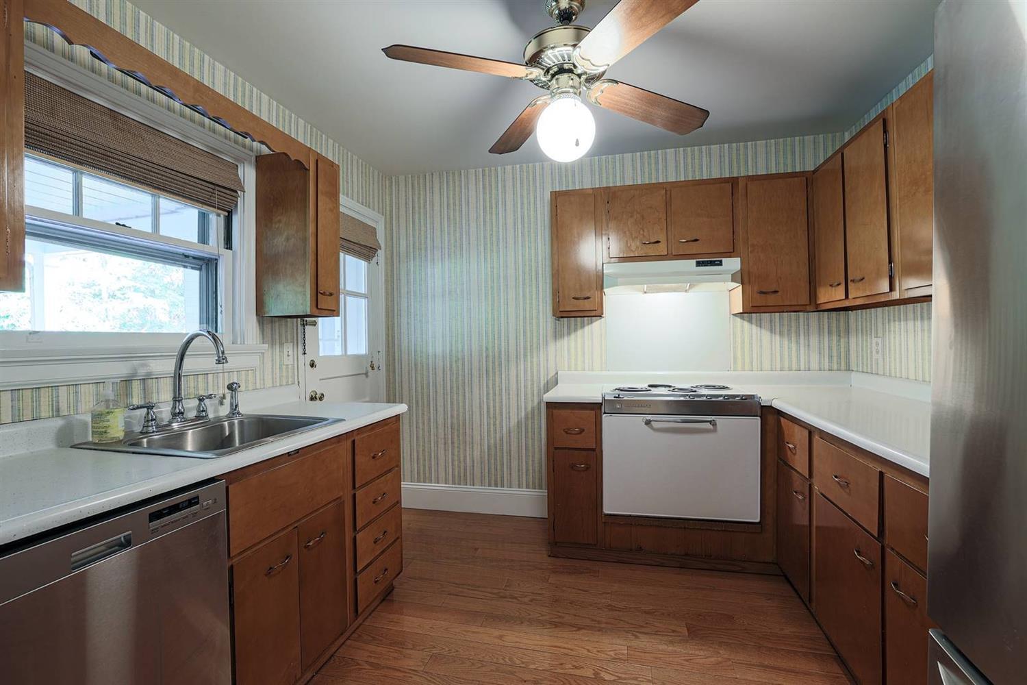 5730 Euclid Road Cincinnati, OH 45236 - Photo 12 of 34 Gallery Image 12