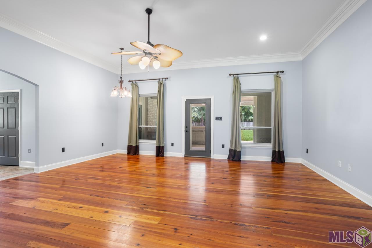 16931 Lavell Road Pride, LA 70770 - Photo 6 of 24 Looks on to Outdoor Kitchen