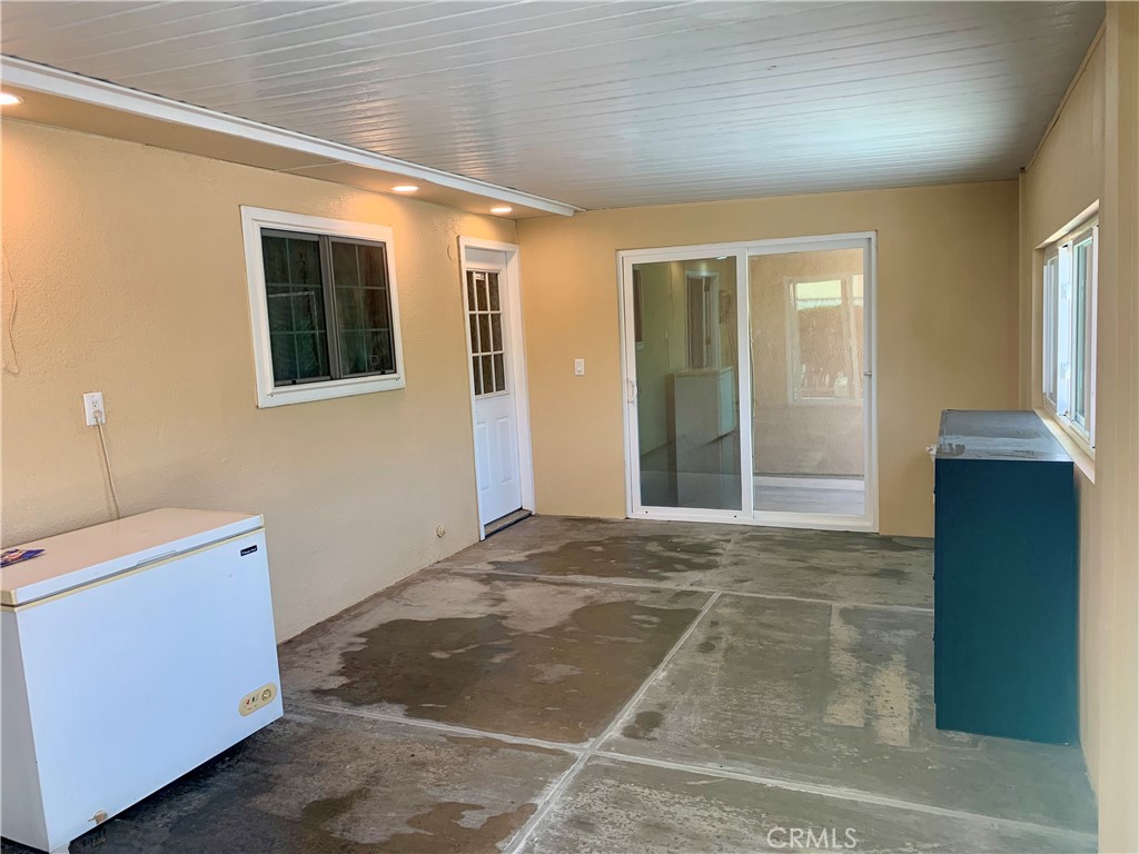4751 Howard Street Montclair, CA 91763 - Photo 33 of 46