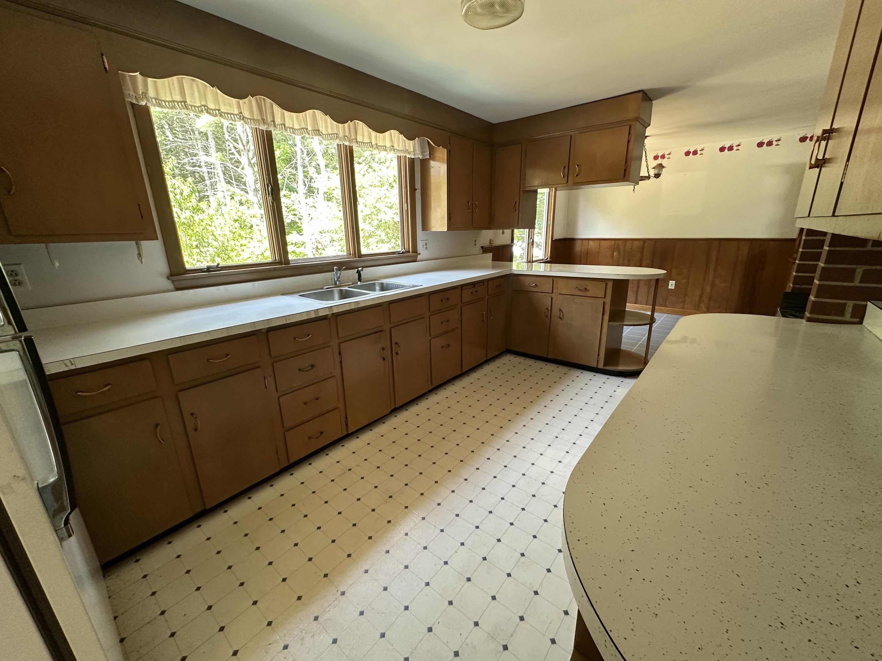 562 Post Road Wells, ME 04090 - Photo 13 of 97 IMG_1651