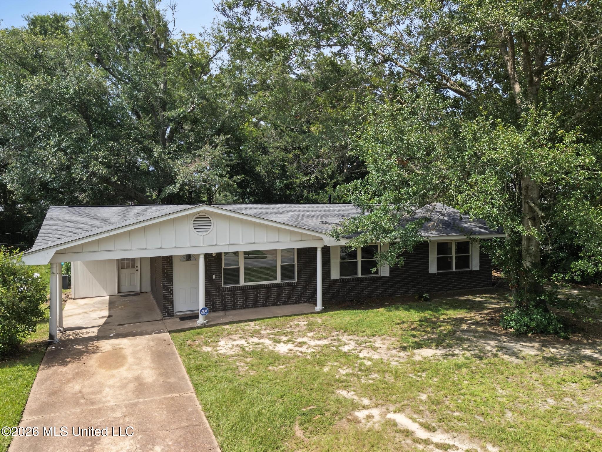 2517 Ridgewood Road Ocean Springs, MS 39564 - Photo 2 of 25 DJI_0542