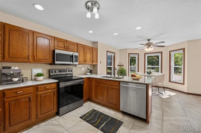 $494,900 | 109 Kingsbrooke Boulevard, Glen Carbon, IL 62034