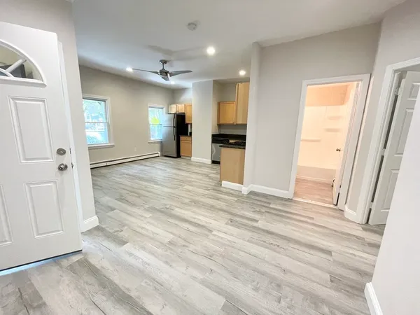 $6,600 | 174 Bolton Street, Unit 1, Boston, MA 02127