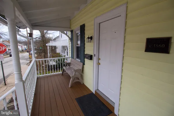 $1,800 | 234 East Linden Street, Unit A, Kennett Square, PA 19348