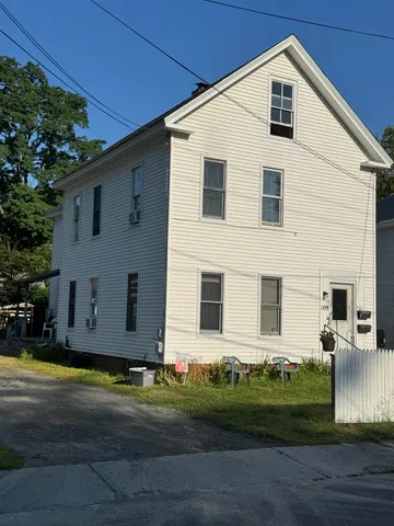 $300,000 | 109 Central Street, Brattleboro, VT 05301