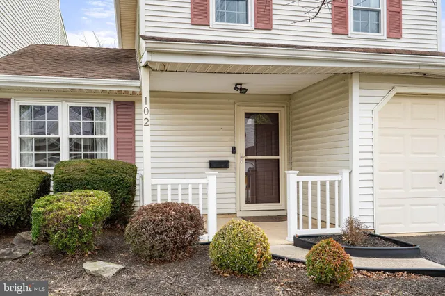 $334,900 | 102 Upper Valley Lane, Newark, DE 19711