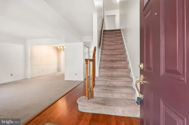 $334,900 | 102 Upper Valley Lane, Newark, DE 19711