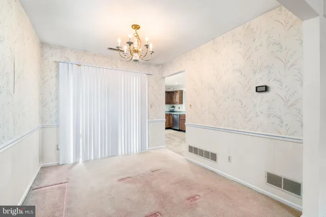 $334,900 | 102 Upper Valley Lane, Newark, DE 19711