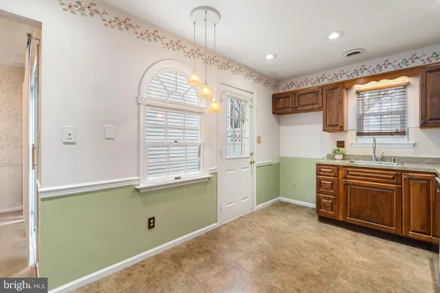 $334,900 | 102 Upper Valley Lane, Newark, DE 19711