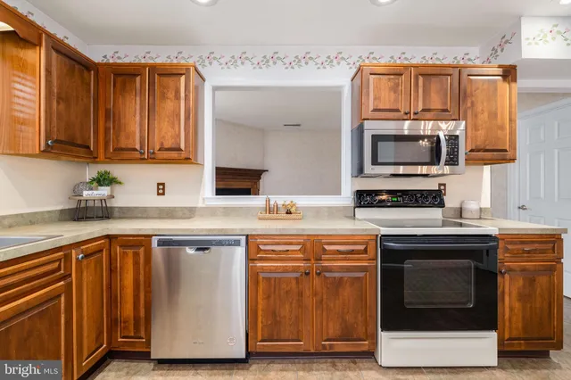 $334,900 | 102 Upper Valley Lane, Newark, DE 19711