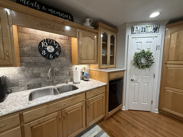 $695,000 | 646 Indian Creek Road, Huntland, TN 37345