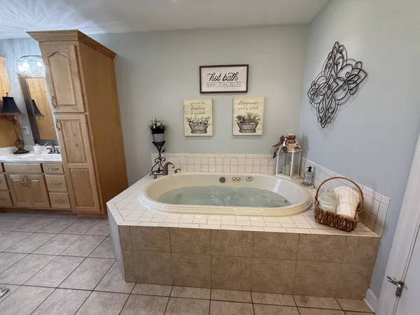 $695,000 | 646 Indian Creek Road, Huntland, TN 37345