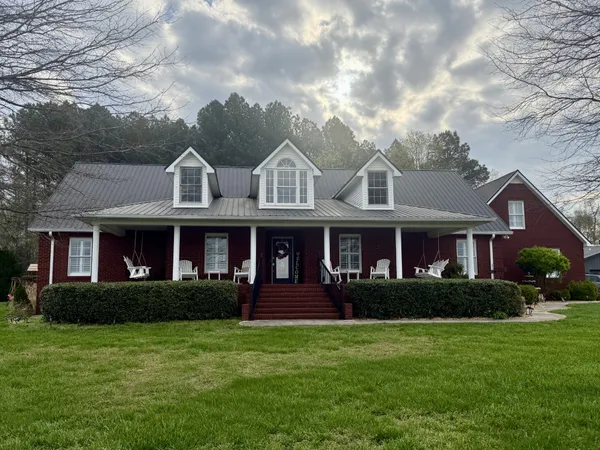 $695,000 | 646 Indian Creek Road, Huntland, TN 37345