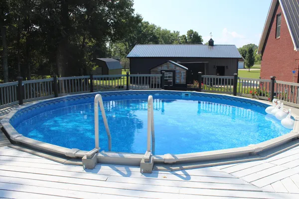 $695,000 | 646 Indian Creek Road, Huntland, TN 37345