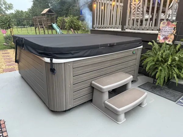 $695,000 | 646 Indian Creek Road, Huntland, TN 37345