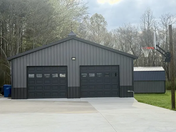 $695,000 | 646 Indian Creek Road, Huntland, TN 37345