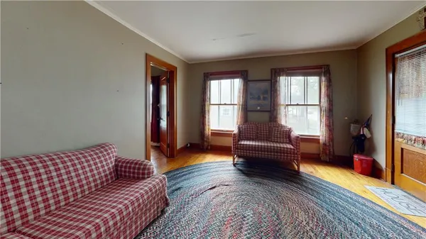 $1 | 325 South Ash Street, Nevada, MO 64772