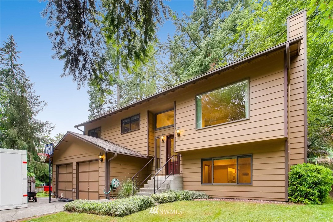 18226 Southeast Lake Youngs Road Renton, WA 98058 - Photo 1 of 24