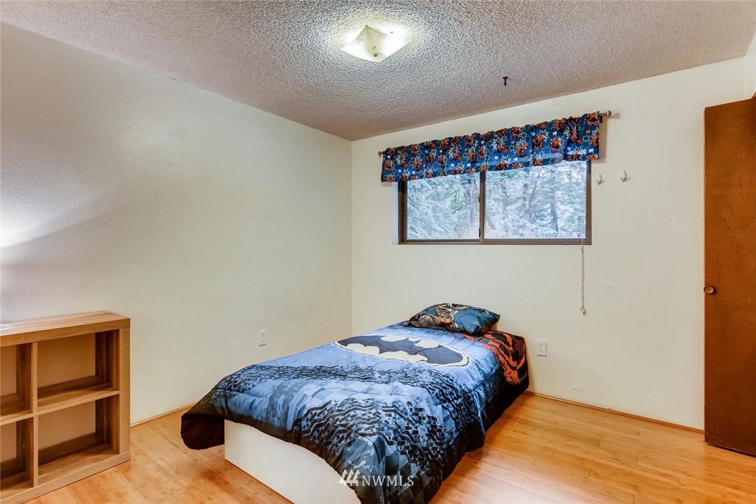 18226 Southeast Lake Youngs Road Renton, WA 98058 - Photo 16 of 24