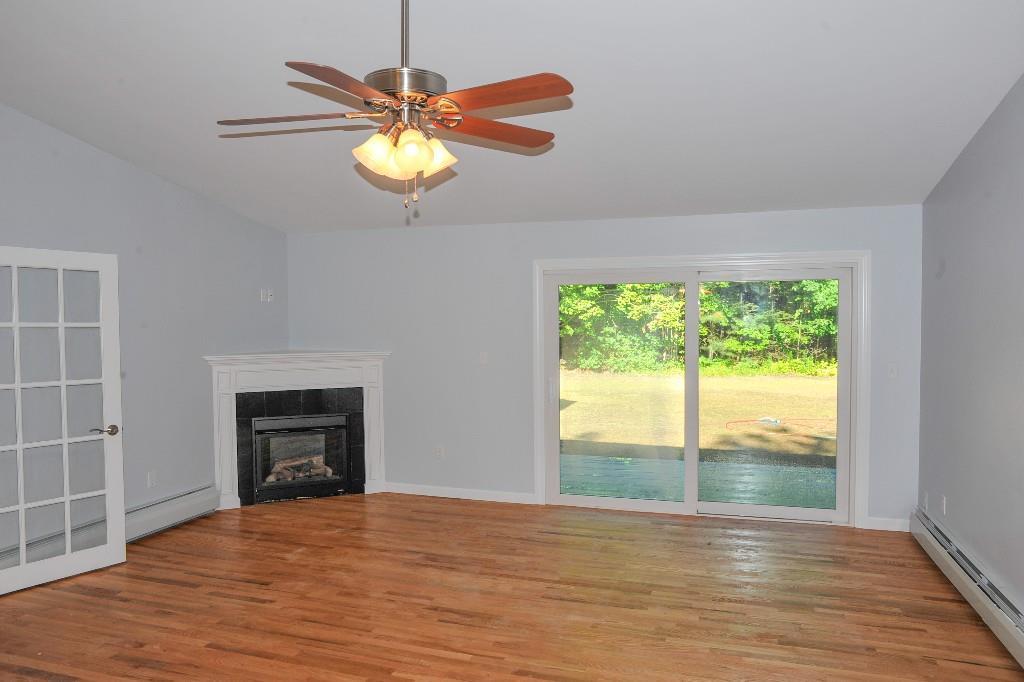 19 Brook Road Falmouth, ME 04105 - Photo 2 of 15 Open concept