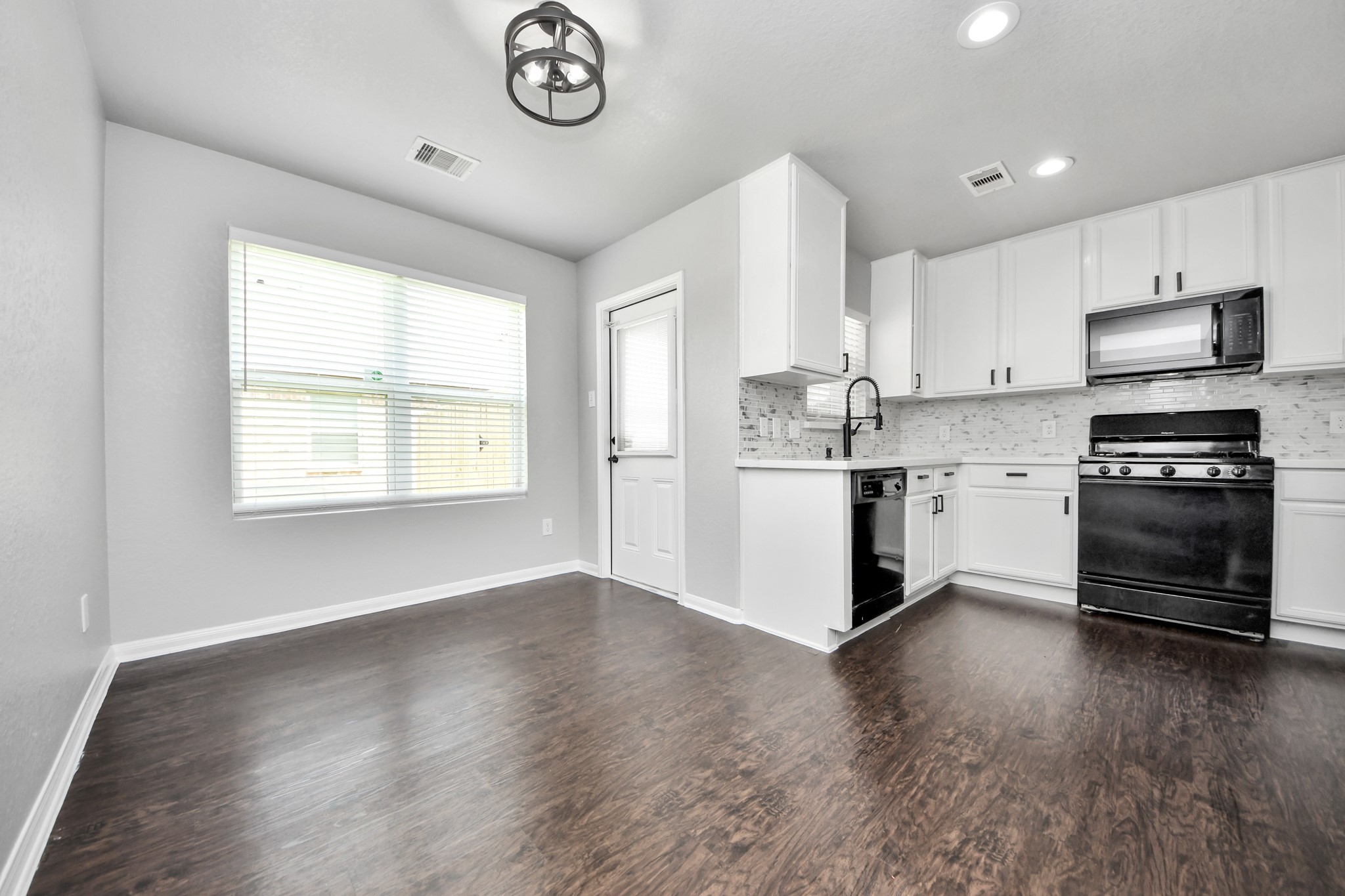 4707 Wheelwright Trail Rosenberg, TX 77471 - Photo 5 of 22