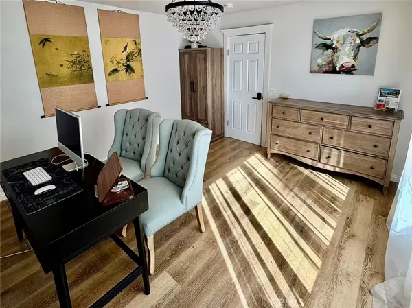 $1,274,500 | 2342 North Mills Avenue, Claremont, CA 91711