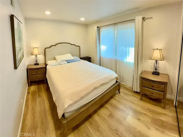 $1,274,500 | 2342 North Mills Avenue, Claremont, CA 91711