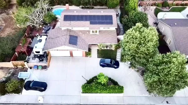 $1,274,500 | 2342 North Mills Avenue, Claremont, CA 91711