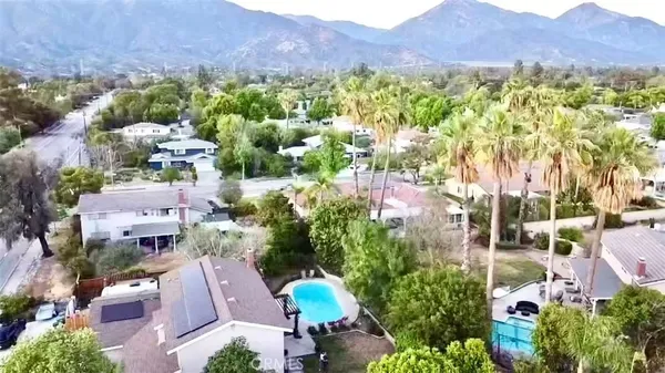 $1,274,500 | 2342 North Mills Avenue, Claremont, CA 91711