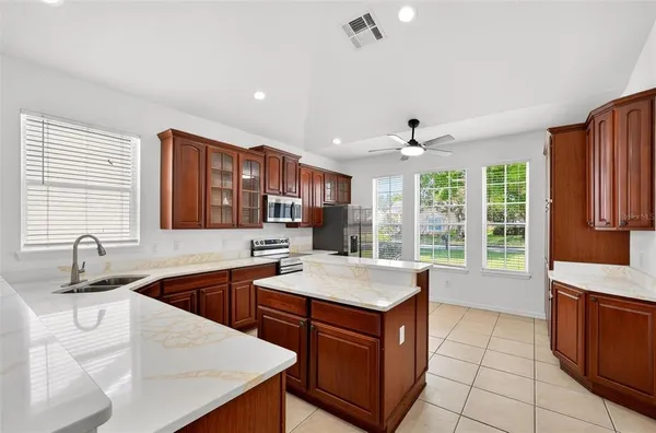 $2,500 | 7006 Pine Hollow Drive, Mount Dora, FL 32757