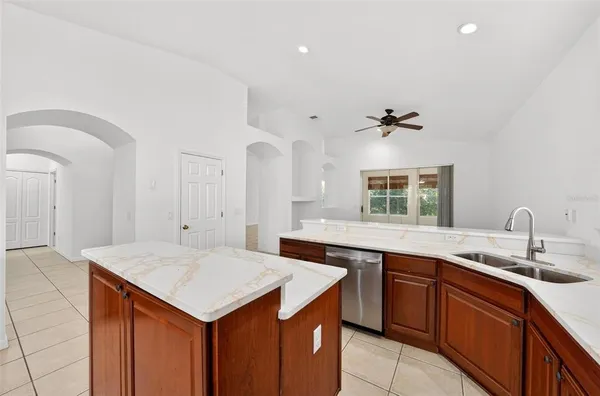 $2,500 | 7006 Pine Hollow Drive, Mount Dora, FL 32757
