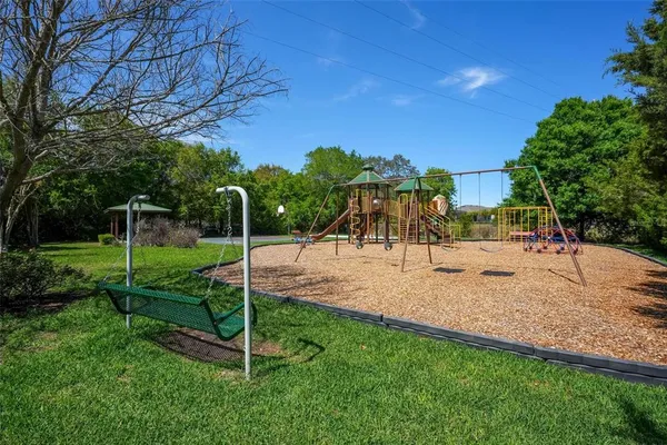 $2,500 | 7006 Pine Hollow Drive, Mount Dora, FL 32757