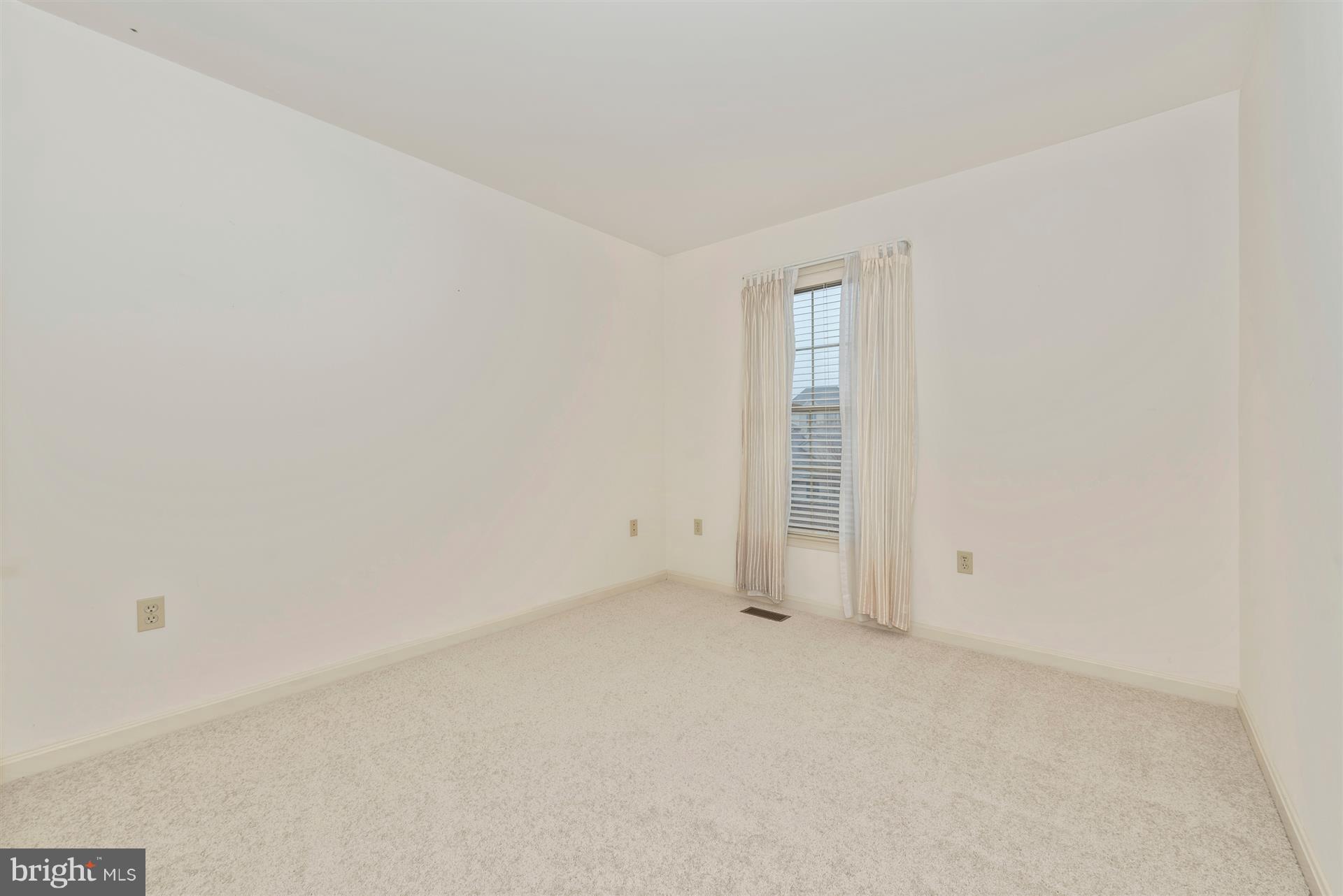 2426 Stoney Creek Road Frederick, MD 21701 - Photo 24 of 39 Third bedroom