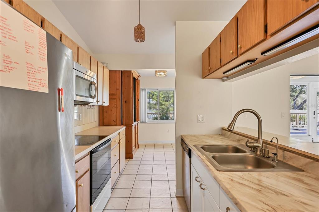 3917 Desoto Road Sarasota, FL 34243 - Photo 16 of 48 Gallery Image 16