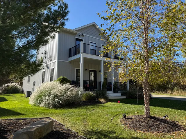 $899,000 | 6910 3rd Street, Douglas, MI 49406