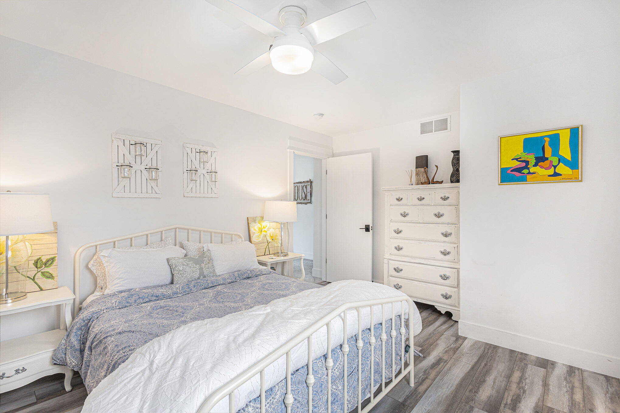 6910 3rd Street Douglas, MI 49406 - Photo 15 of 64 Guest room