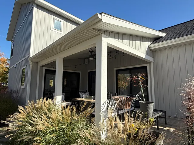 $899,000 | 6910 3rd Street, Douglas, MI 49406