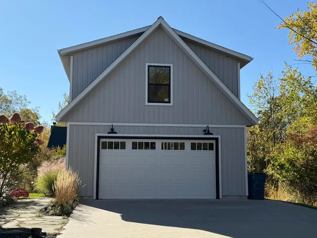 $899,000 | 6910 3rd Street, Douglas, MI 49406